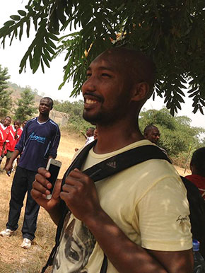 エニジェ中学校建設中